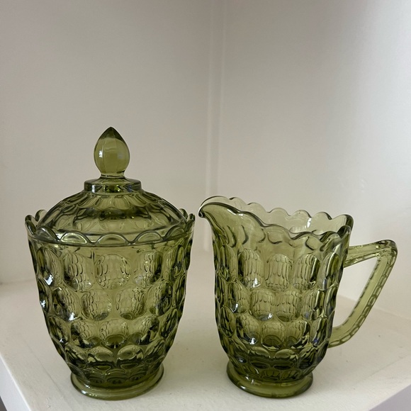 Viking glass vintage creamer and sugar in excellent pre owned condition. - Picture 1 of 4